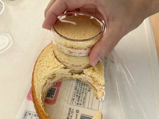 クリスマスカップケーキ