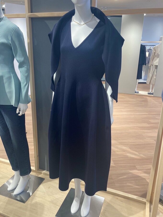 ホールガーメントニット