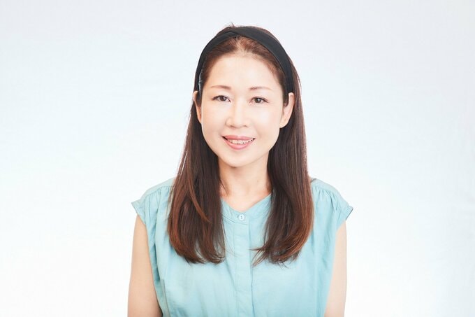 大人のカチューシャヘア