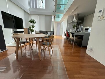 死んでも床にものを置かない！部屋が劇的に変わる3つの新習慣