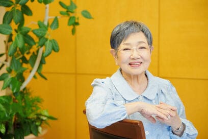泉ピン子さん・77歳「バッグの中身」は厳選し身軽に。母の形見、愛用のヴィトンやエルメスも