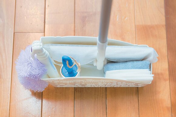 ファイルケースに掃除用具