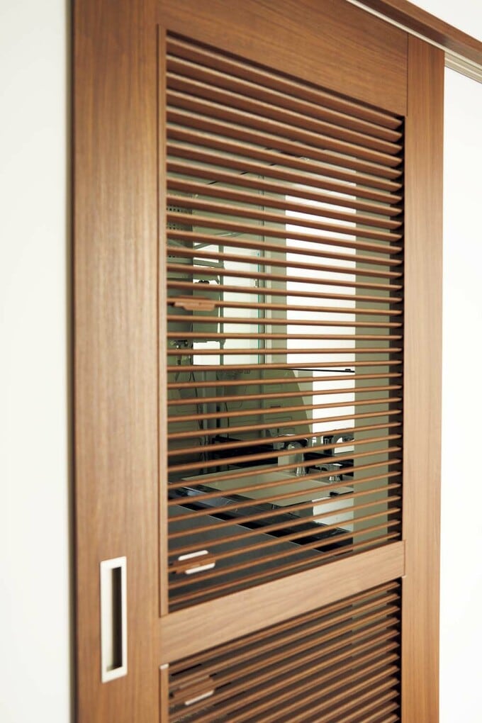 洗面脱衣室の引き戸