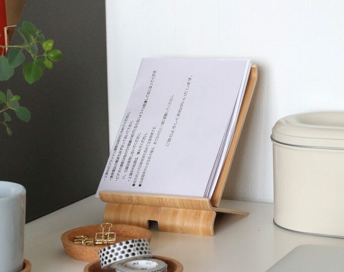 携帯電話ホルダーをお知らせの一時置き場に