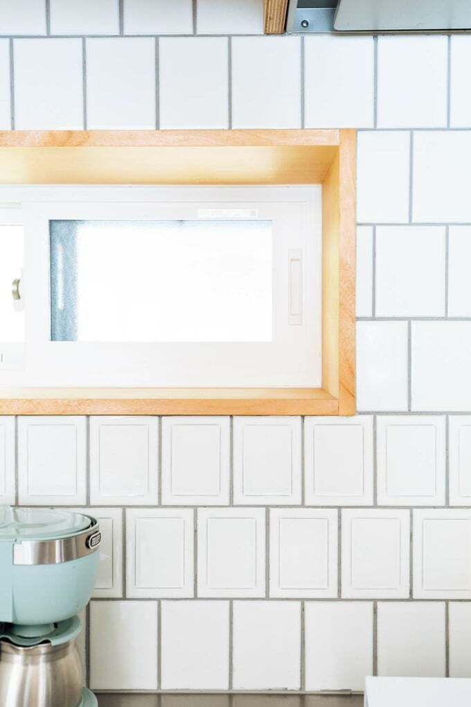 キッチンのタイルの壁