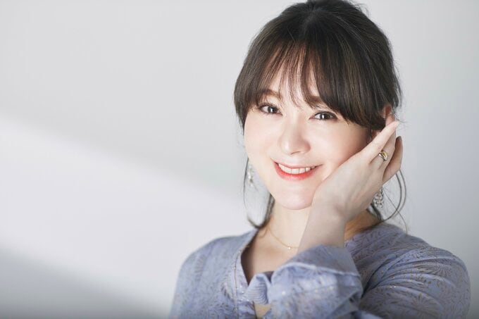 貫地谷しほりさん