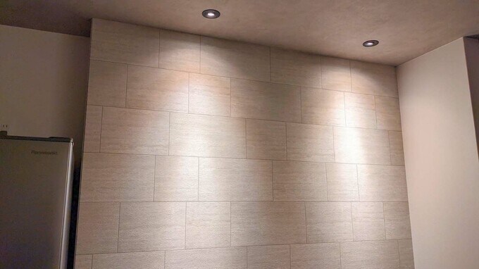 キッチン背面の壁紙