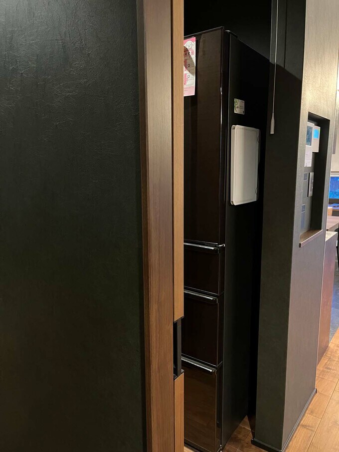 パントリーとキッチン