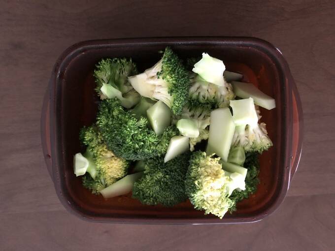 ブロッコリーが入った温野菜メーカー