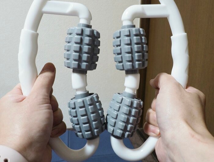 ボディケアローラー ダイソー「ボディーローラー」が値段330円以上に良品。強めの刺激で