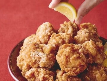 10分で完成する「漬けこまない鶏から揚げ」。調味料と小麦粉を加えたバッター液が味の決め手に