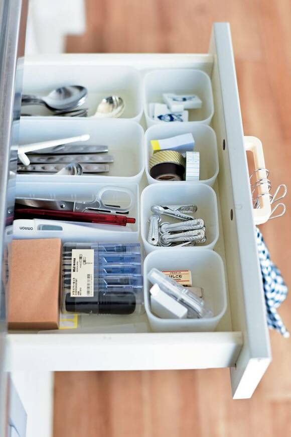 キッチン引き出し内