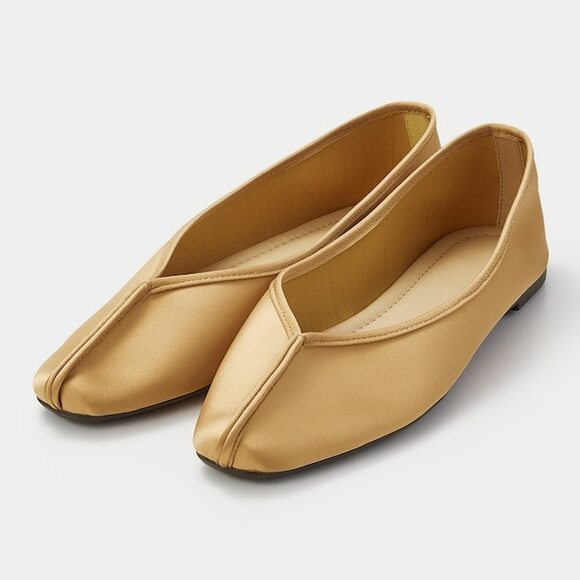 フラットシューズ