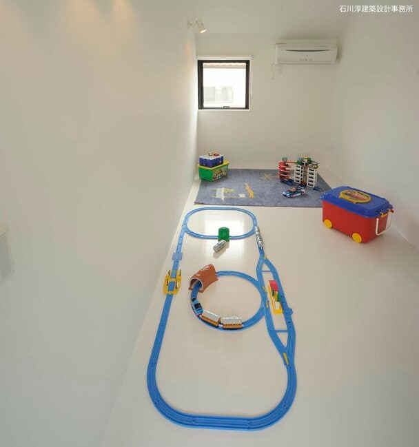 プラレールと子ども部屋