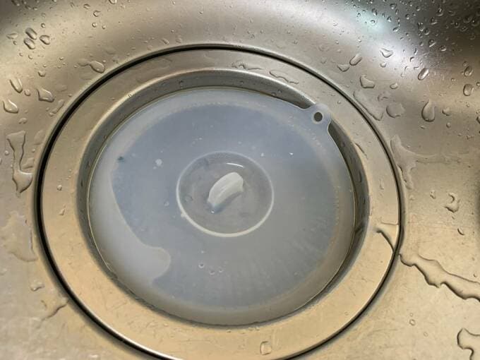 シリコーンフタを排水口に