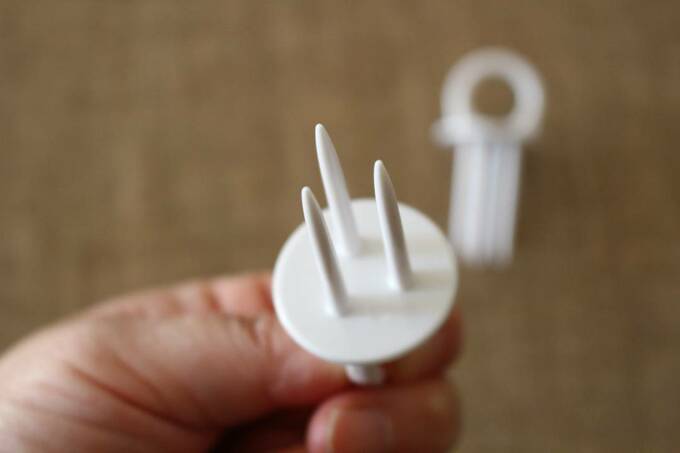 野菜フレッシュキーパーを持つ