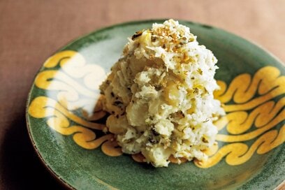 笠原将弘さんの簡単「ポテトサラダ」レシピ。高菜とじゃこがアクセントで、大人な一品に