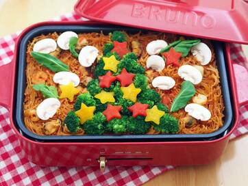 ホットプレートでパスタパエリア！鍋もフライパンも不要