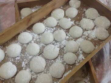 正月は家族で餅。愛媛はまん丸が当たり前だけど…？＜暮らしっく＞