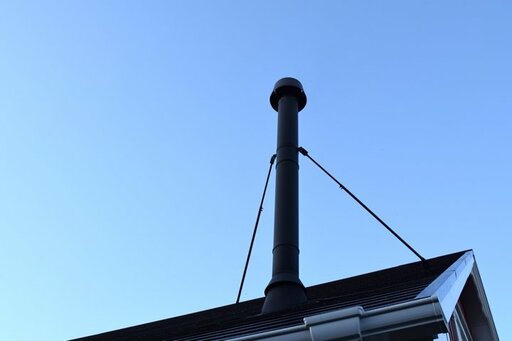 薪ストーブの煙突