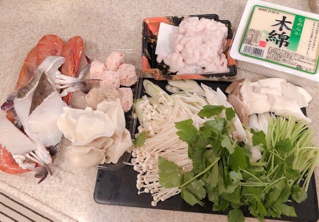 キノコや豆腐など