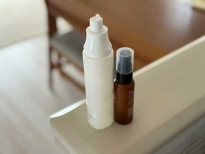 化粧品のボトル類