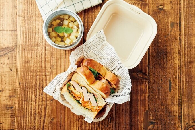 チキンとコールスロー弁当