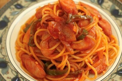 昭和レトロな「ナポリタン」レシピ。昔懐かしい味をおうち喫茶店で楽しむコツ