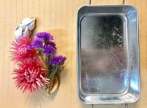 どのように配置するか決めて、あらかじめ型の隣に並べておきます。