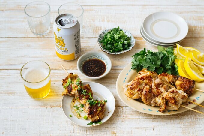 タイの屋台風焼き鳥「ガイヤーン串」