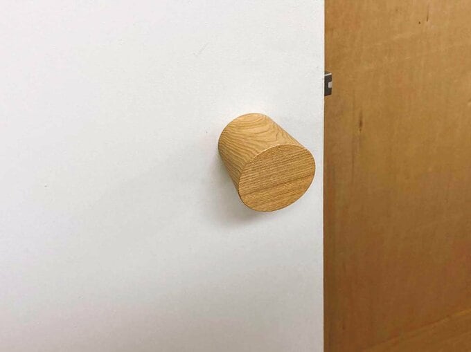 「戸戸」のドアノブ