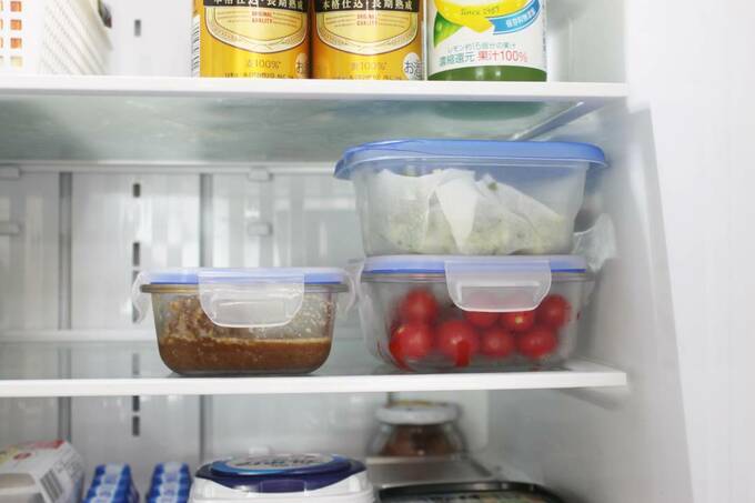 冷蔵庫に保存容器