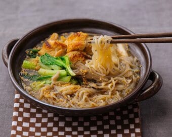 しらたきを麺代わりに！ゴマみそ煮込みうどん風で体ポカポカ