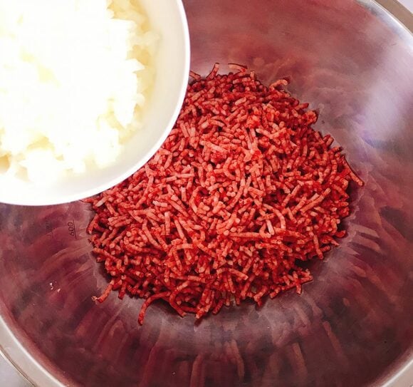 ボウルにAを入れてこねる