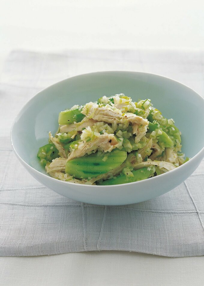 きゅうりと蒸し鶏のねぎソース