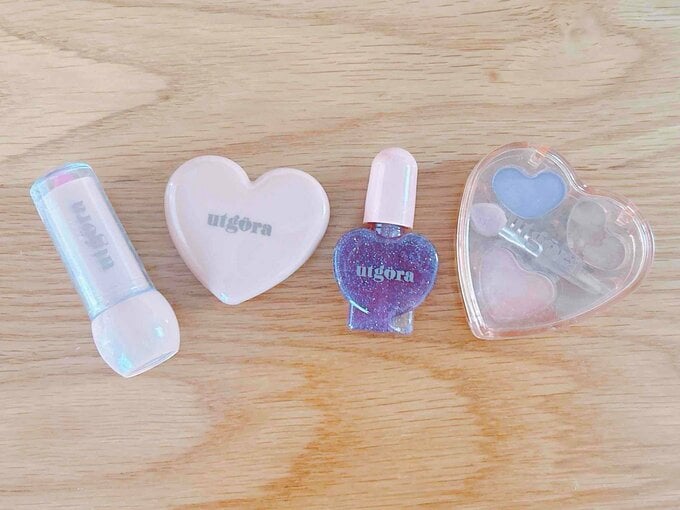 KIDSコスメ4点セット　880円（3COINS）