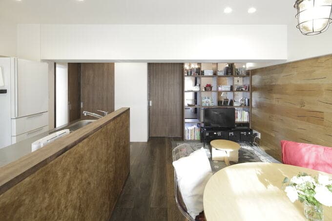 オープンシェルフの仕切り