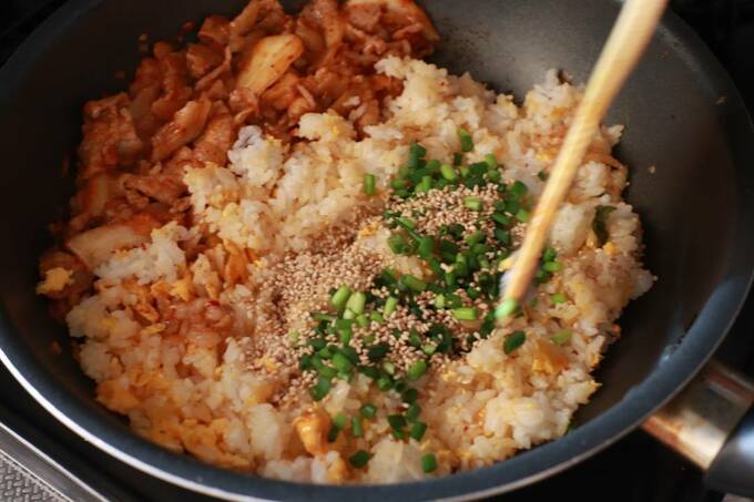 ねぎ、ごま投入
