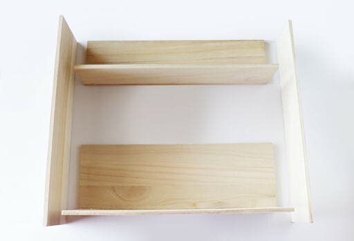 棚板に側面を取り付ける