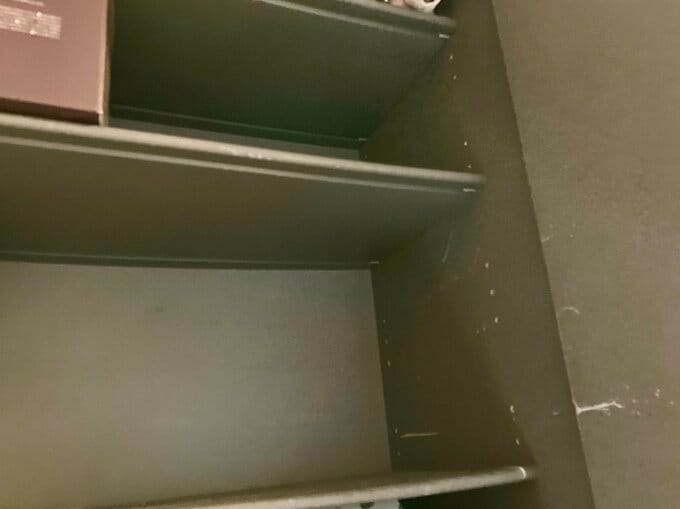 玄関収納にさらに隙間が