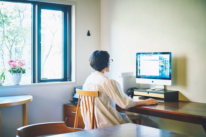 パソコンと女性