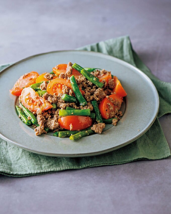 ひき肉とトマトのガーリック炒め