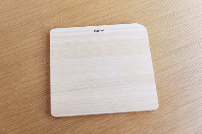 カッティングボード