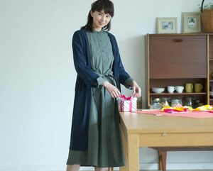 フェミニンな大人ワンピースとして