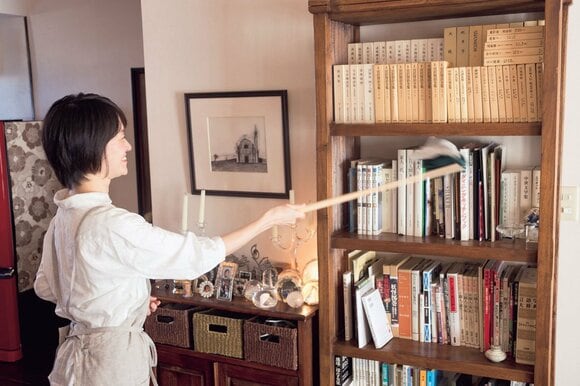 掃除の基本は上から下へ、すみから中央へ