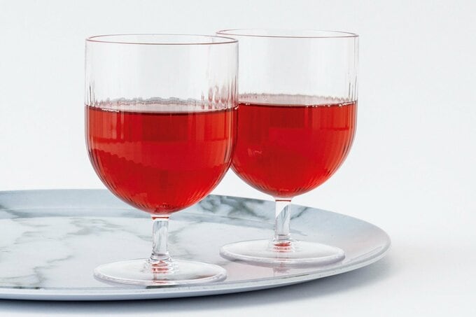 プラスチック製グラス