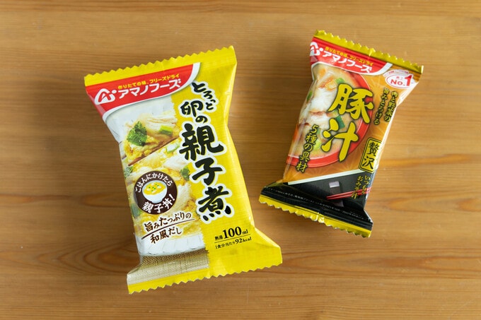 アマノフーズ親子煮と豚汁のパッケージ