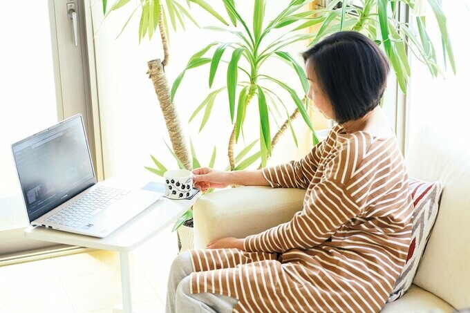 パソコンと女性