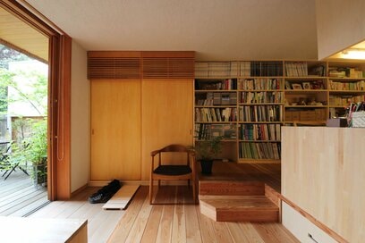 玄関を一石二鳥の間取りにする工夫。リビングと一体にするプランも