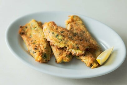 人気料理家がつくるごほうび「卵」レシピ。ギュッとうま味がつまってたまらない＜長谷川あかりさんレシピ＞